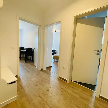 Vanity Apartment